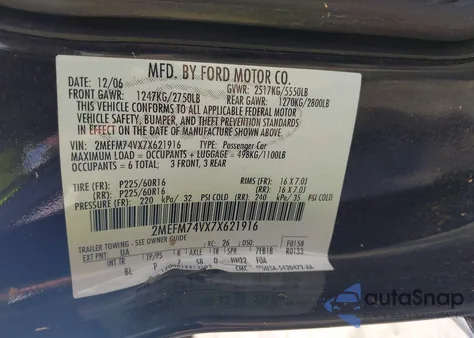 2007 Mercury Grand Marquis Gs z USA, uszkodzony, nr VIN 2MEFM74VX7X621916